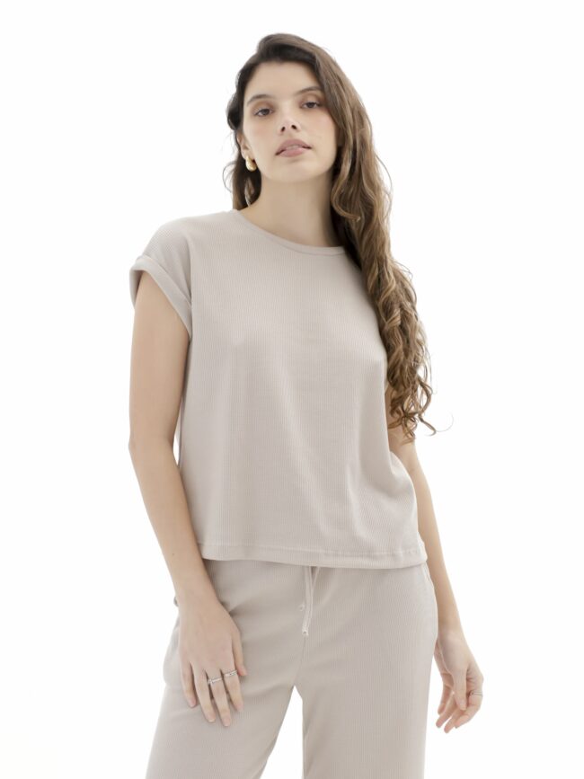 Remera manga atracada